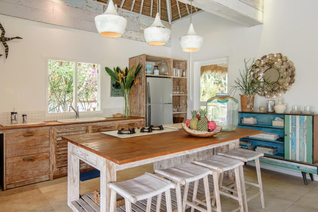 Driftwood Villas Lembongan ภายนอก รูปภาพ